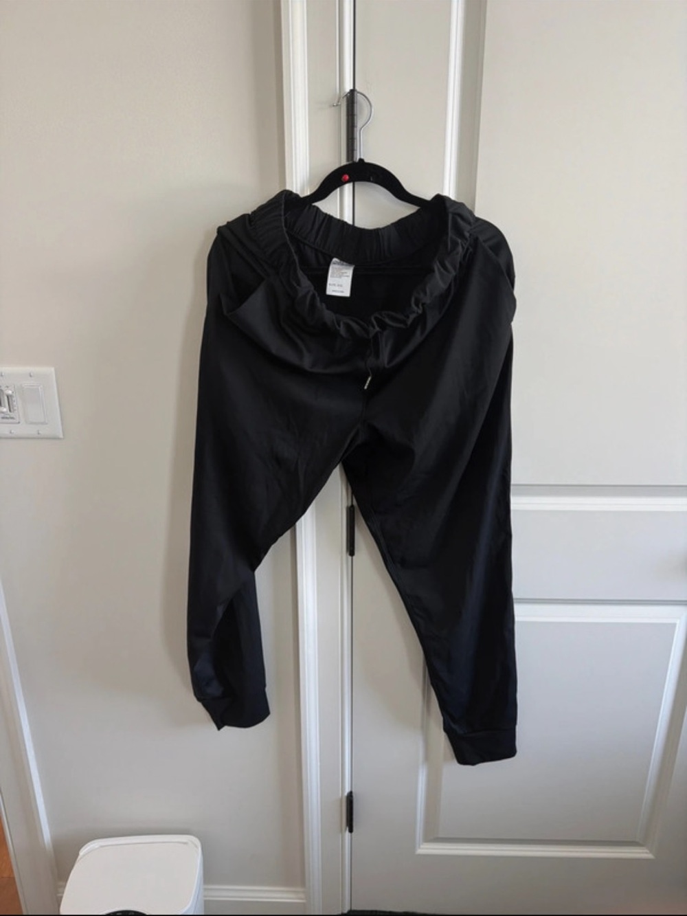 Everyday Black Elastic-Waist Jogger Pants